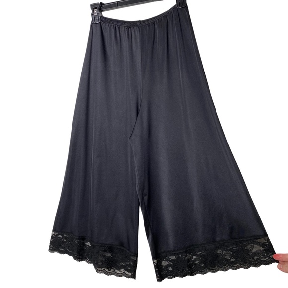 Vintage Wide Leg Nylon Culotte Slip - Picture 11 of 14